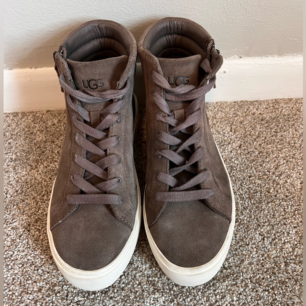 Ugg Oli hightop suede sneakers. Size 7.5